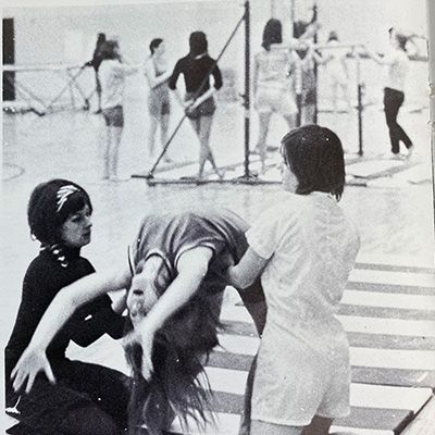 1970-71 yillar gimnastika bo‘yicha qizlar jamoasi